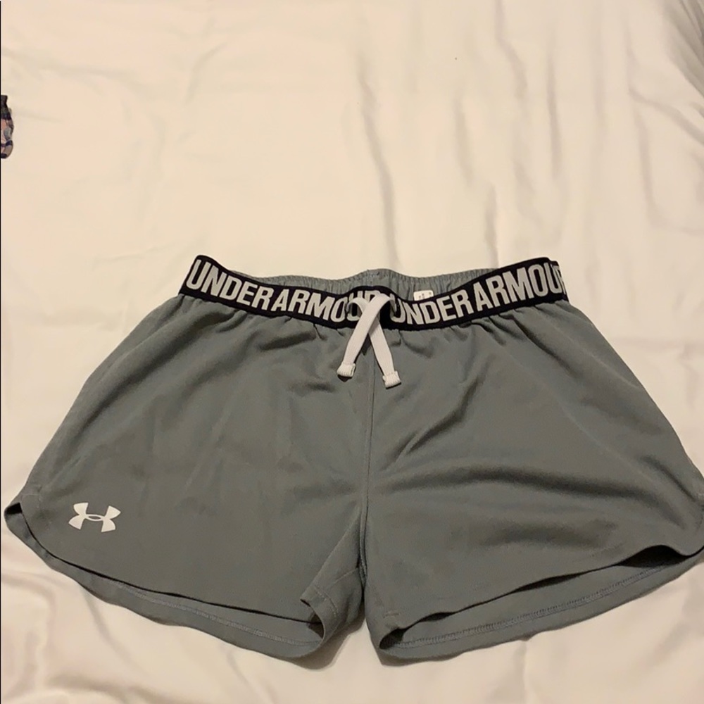 UNDER ARMOUR Grey Athletic Shorts